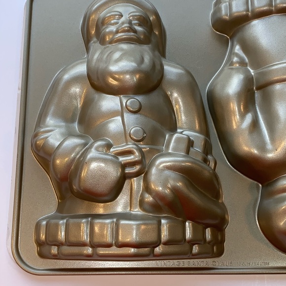 Vintage Williams Sonoma 3D Santa Claus Cake Pan Mold - Picture 7 of 8